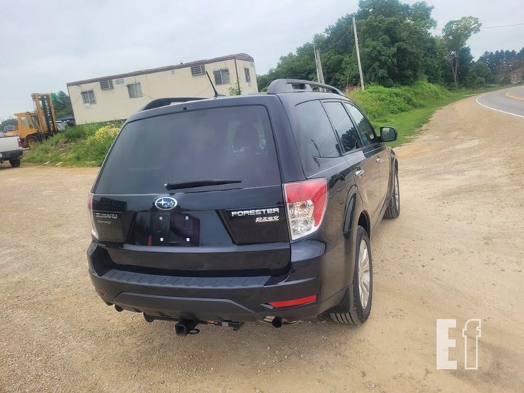 2013-subaru-forester-image-9
