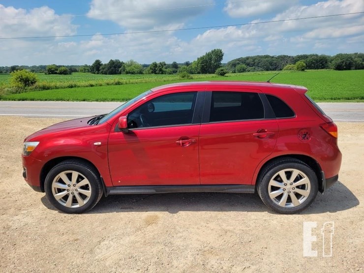 2015-mitsubishi-outlander-image-10
