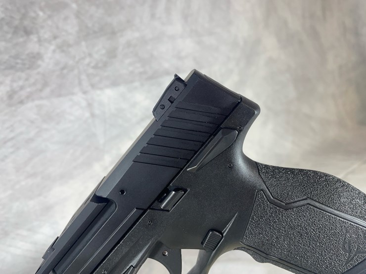 #4381-•-taurus-tx-22-competition-22-lr-pistol,-sn:-1pt435457-image-16