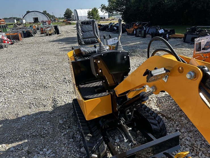 mini-excavator-image-5