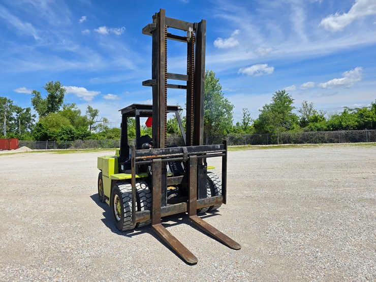 #16610-•-clark-c500y165d-diesel-forklift-image-36