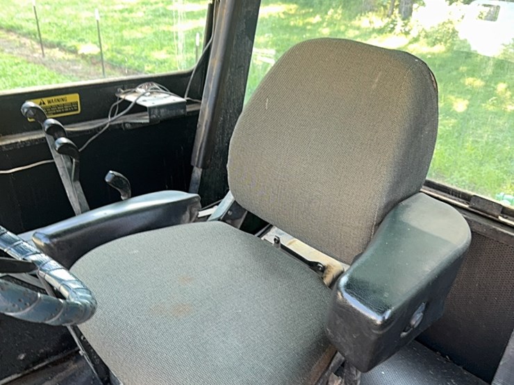 john-deere-7520-image-12