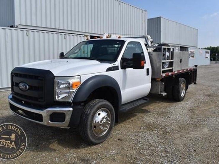 2013-ford-f550-image-58