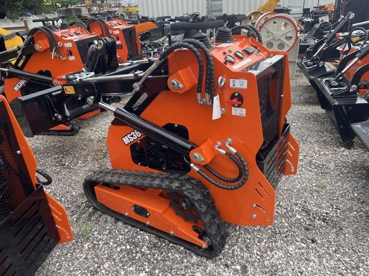 new-mms-skid-steer-loader-image-8