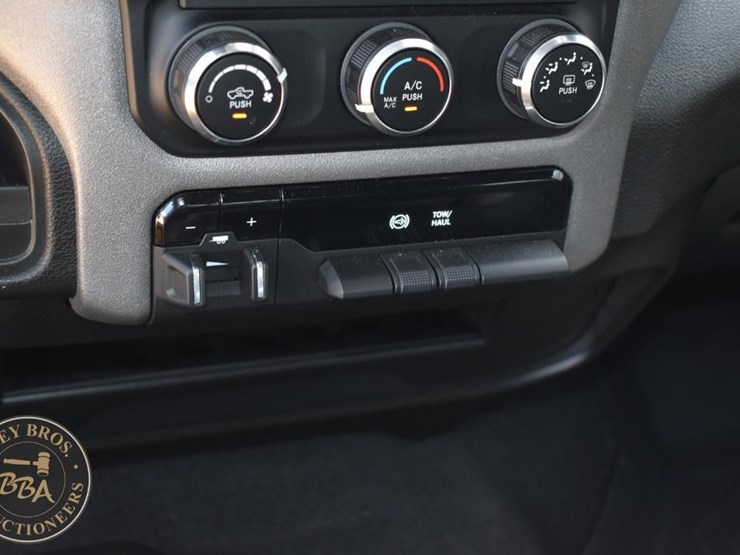 2024-ram-3500-hd-image-68