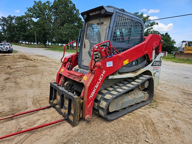 takeuchi-tl10v2-image-3