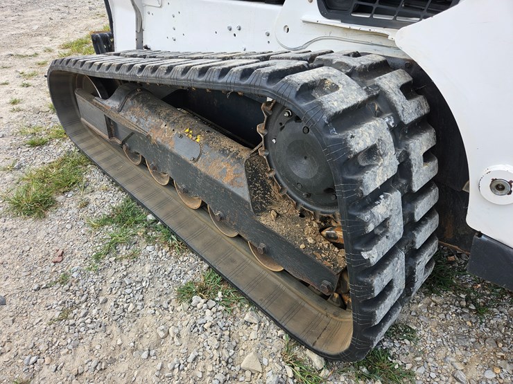 2021-bobcat-t770-image-70