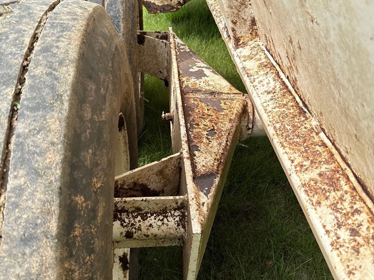 kuhn-knight-8132-image-16