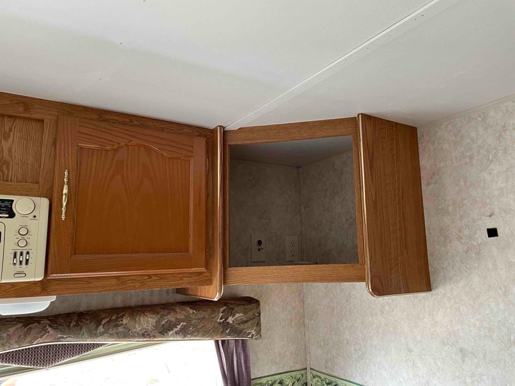 2005-wildwood-le-camper-image-31