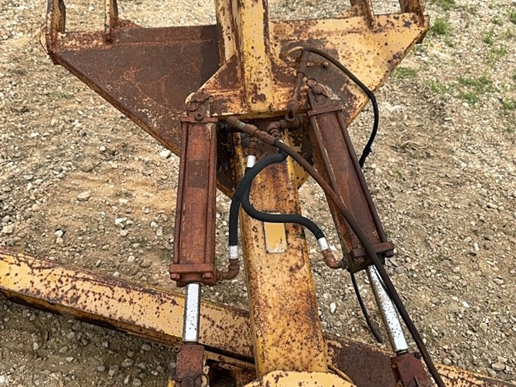 8-ft-3-point-scraper-blade-image-5