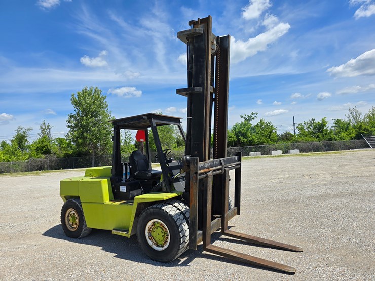 #16610-•-clark-c500y165d-diesel-forklift-image-32