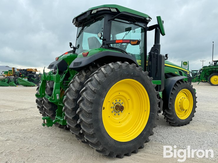 2023-john-deere-8r-250-image-5