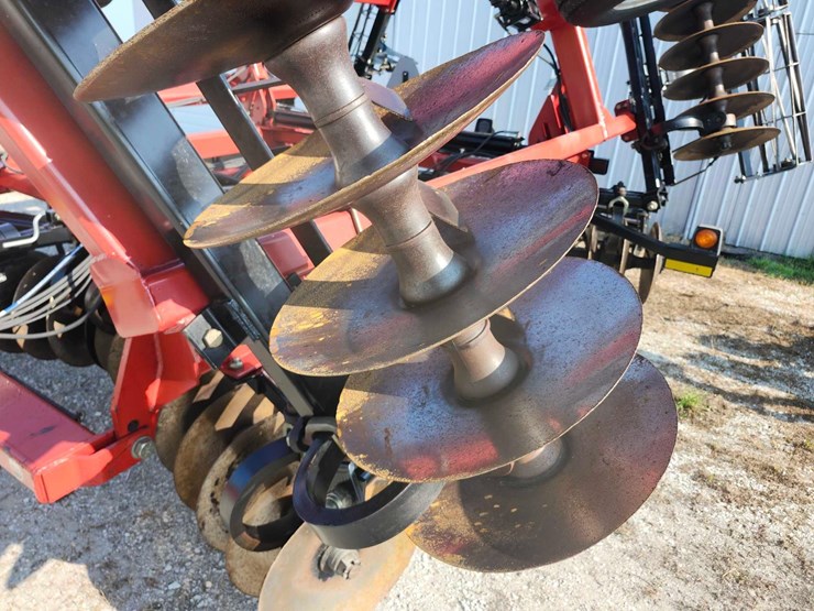 case-ih-340-image-3