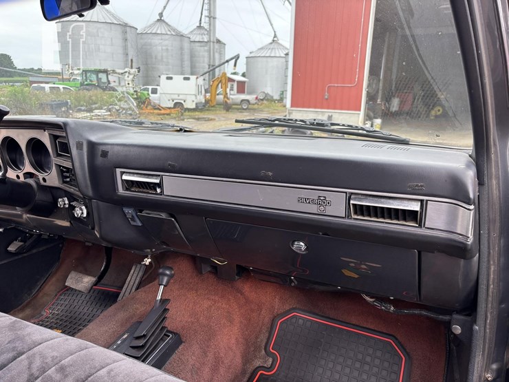 1984-chevrolet-silverado-20-image-12