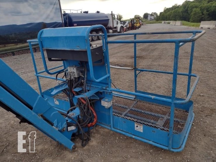 2012-genie-s125-image-23