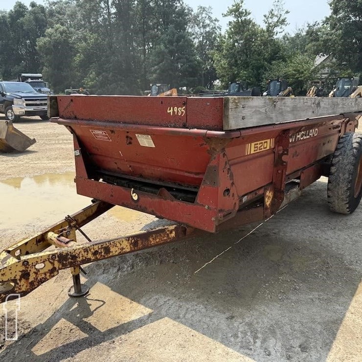 NEW HOLLAND 520