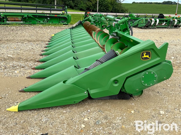 2022-john-deere-c12f-image-7