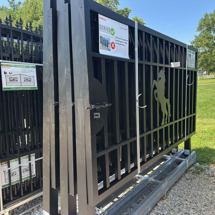 7ft (H)x 20ft (L) Metal Farm Driveway Gate