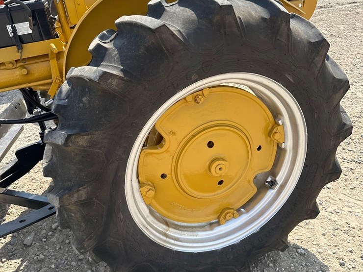 689---allis-chalmers-b-(sn#-69865)-image-7