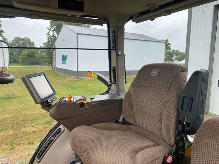 2016-john-deere-8245r-image-32