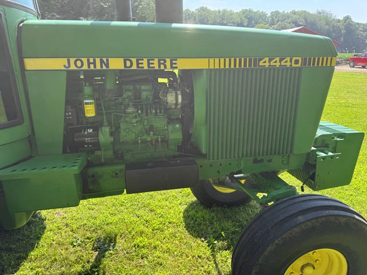 1979-john-deere-4440-image-8