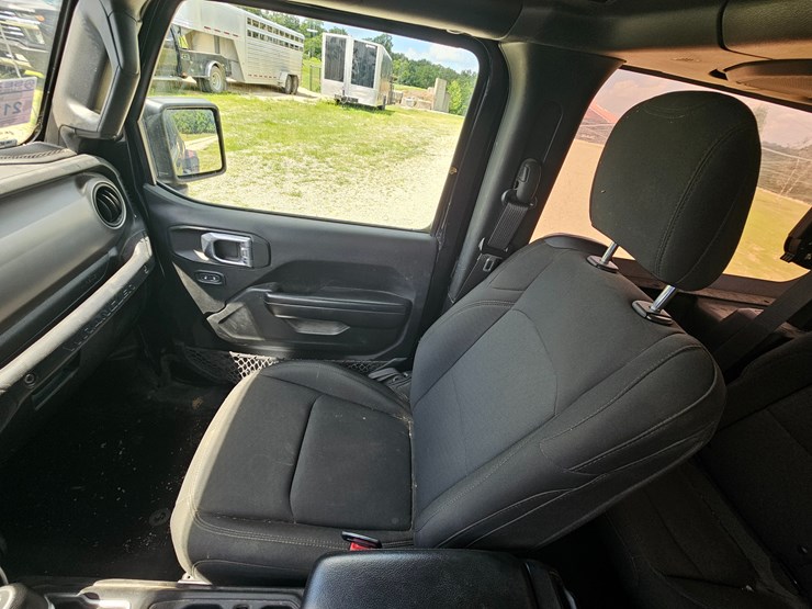 2021-jeep-wrangler-image-41