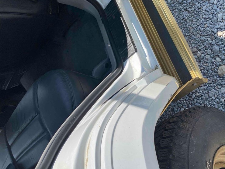 1992-jeep-cherokee limited--low-miles-image-24