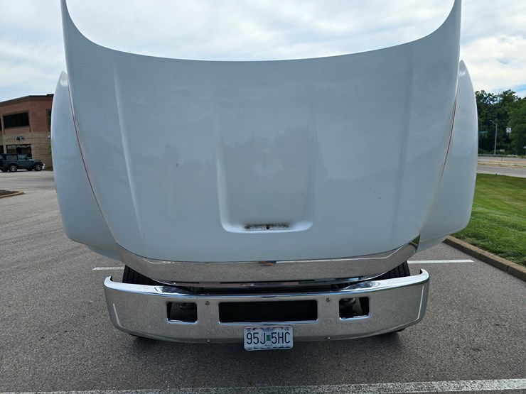 2004-ford-f650-image-52