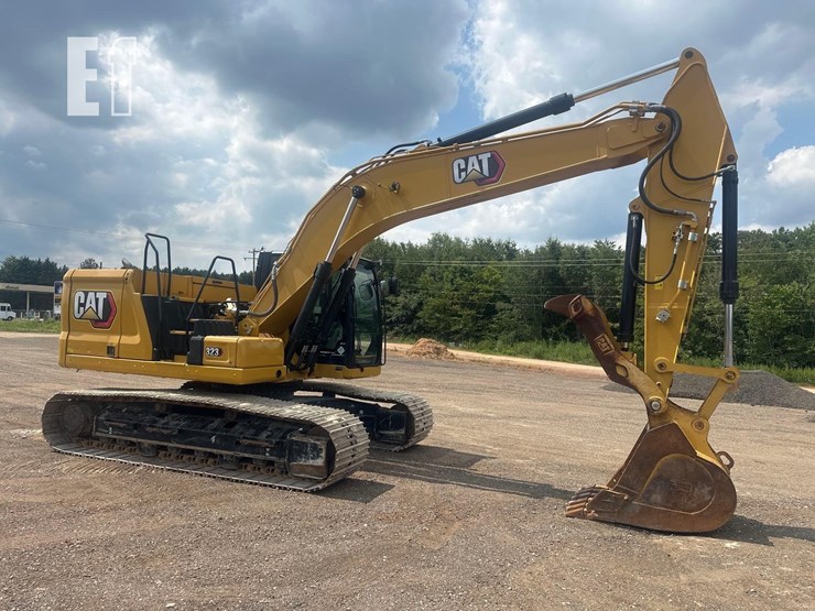 2021-caterpillar-323-image-1