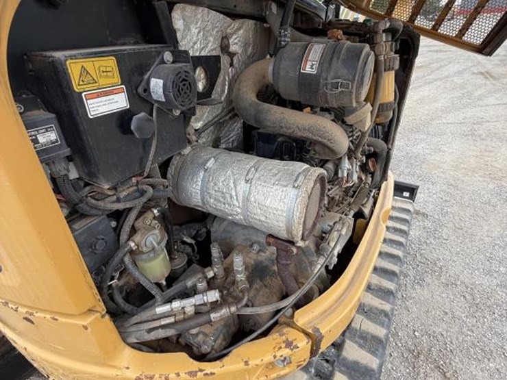 caterpillar-302.7d-image-13