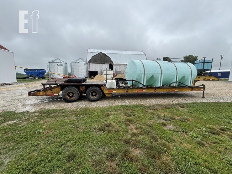 1963-fruehauf-4,000-gal.-image-7