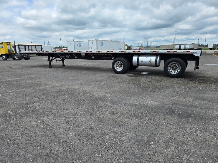 2015-great-dane-48'-x-102"-image-20