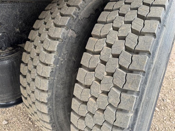 2012-international-durastar-4300-image-38
