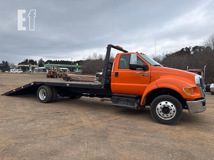 2012-ford-f650-sd-image-1