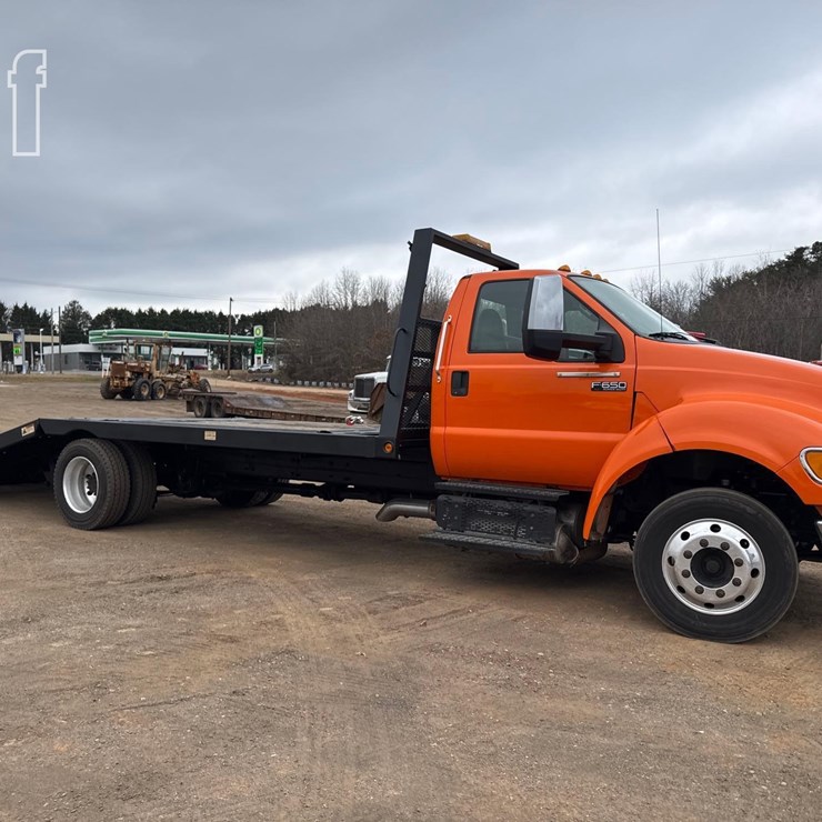 2012 FORD F650 SD