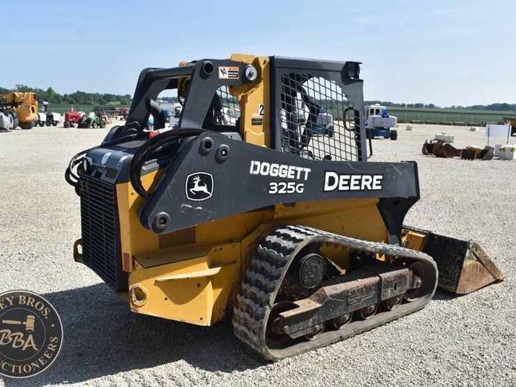 2019-deere-325g-image-20