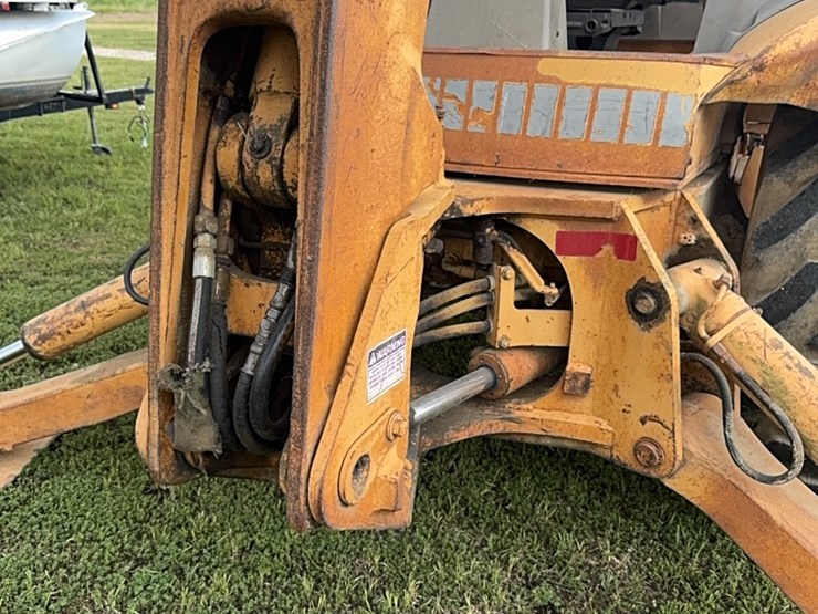 case-backhoe-image-6