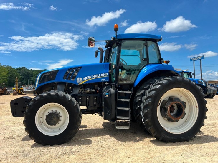 2014-new-holland-t8.360-image-3