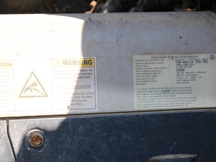2007-freightliner-columbia-120-image-18