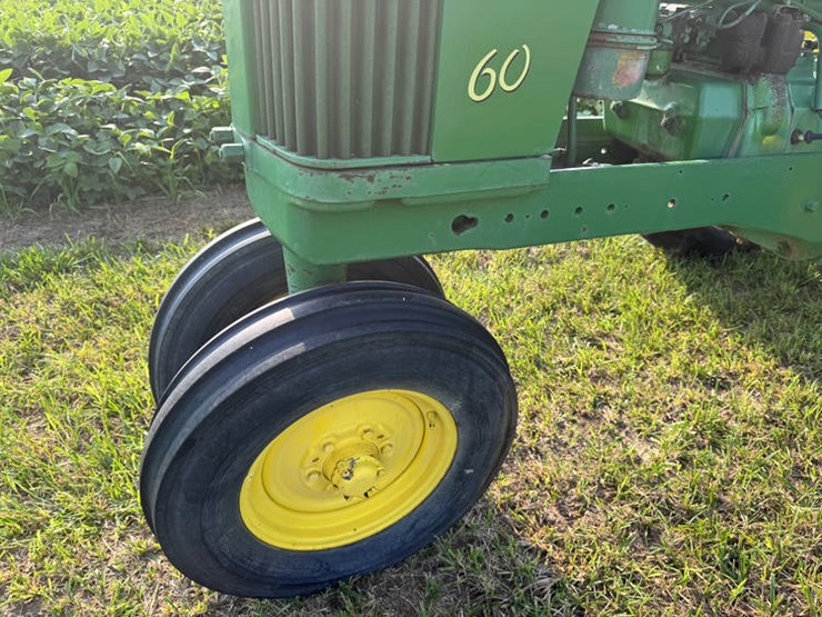 john-deere-60-image-15