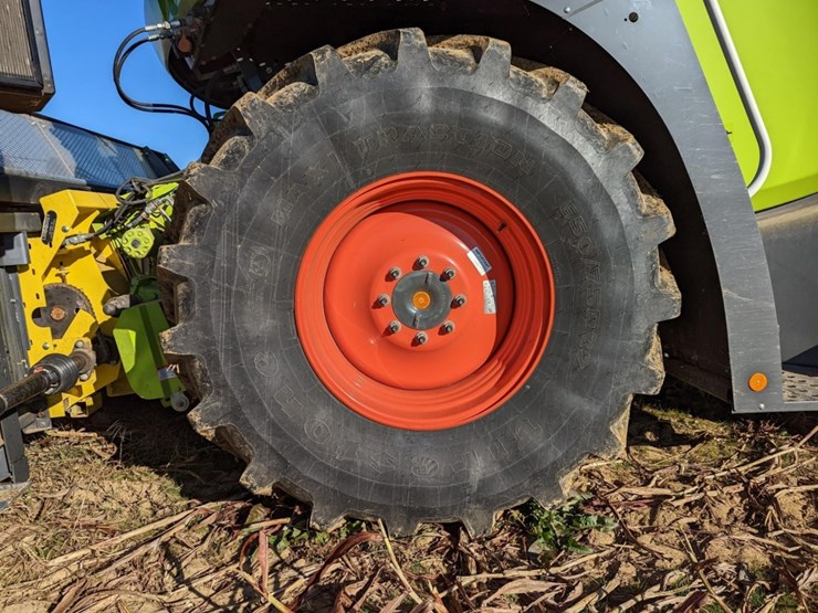 2017-claas-jaguar-860-image-3