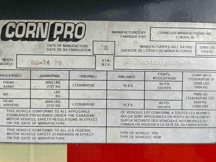2000-24'-corn-pro-livestock-trailer-image-5