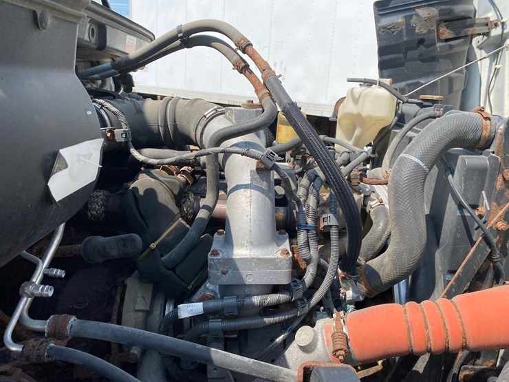 2018-hino-338-image-26