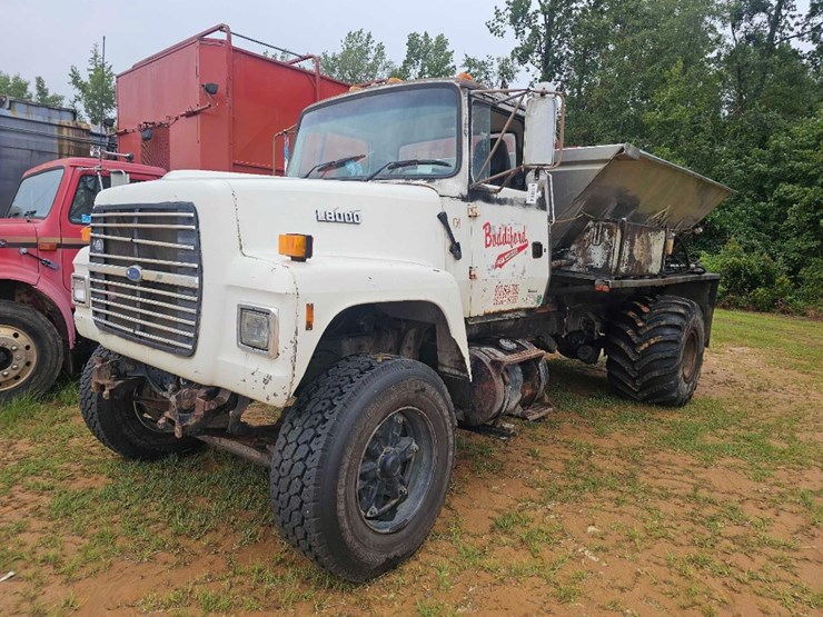 1995-ford-l9000-image-2