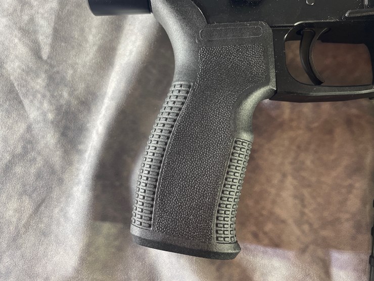 #4388-•-utas-ut-9-machine-9mm-luger-pistol,-sn:-ut-24a005074-image-6