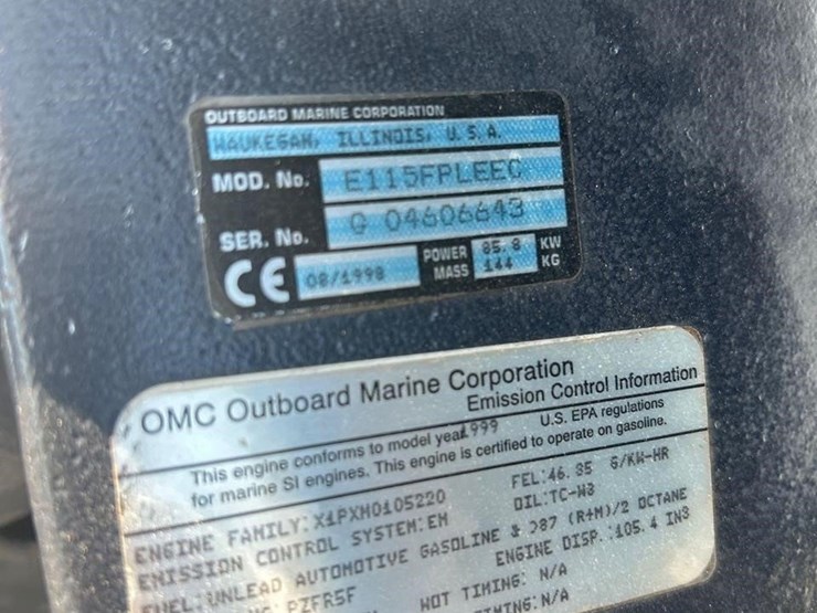 2000-stratos-273-vindicator-17ft-bass-boat-w/ez-lo-image-38