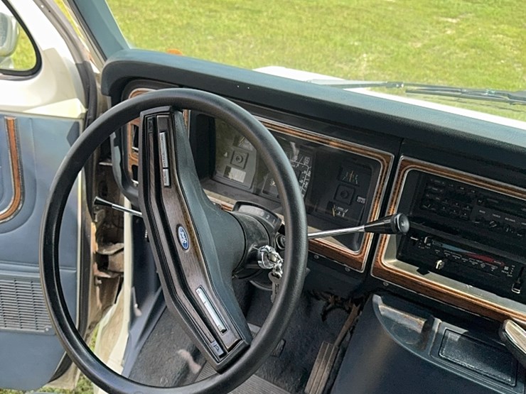 1990-ford-club-wagon-xl-image-11