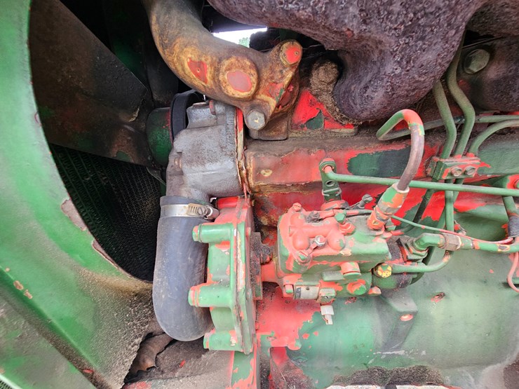 john-deere-2240-image-24