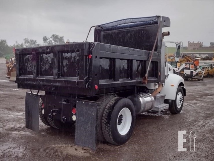 2008-peterbilt-335-image-35