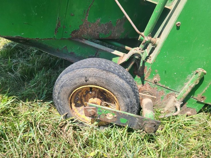 john-deere-150-forage-blower-w/gandy-dry-applicator-image-21